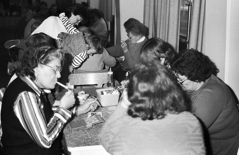 Life in an Inner Melbourne Housing Estate, 1986: Australia : Richard Moore : Journalist : Photographer :